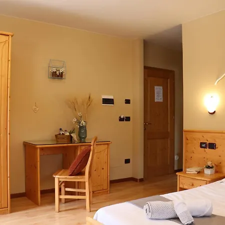 Parco Pineta Hotel *